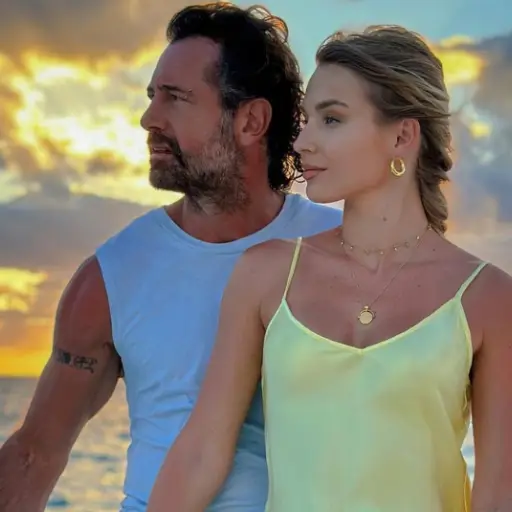 Gabriel Soto pospone por cuarta vez su boda con Ir