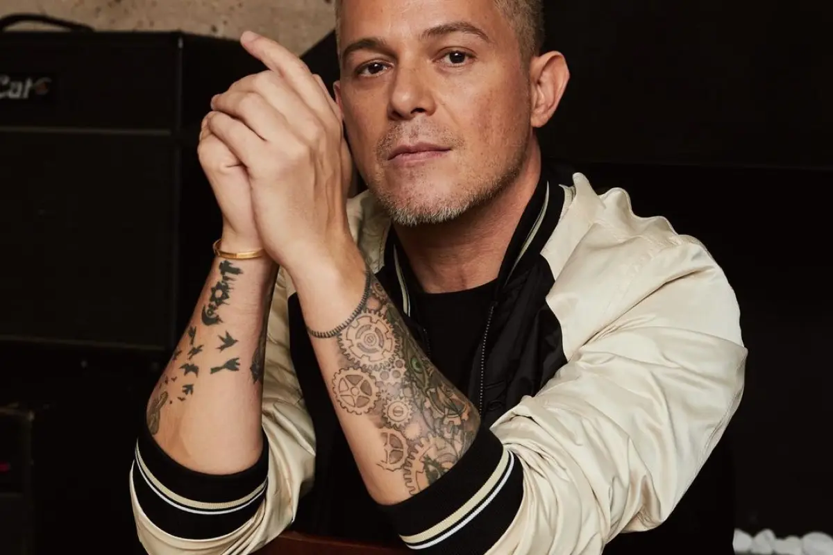 Alejandro Sanz tropesó a su guitarrista y lo hizo 