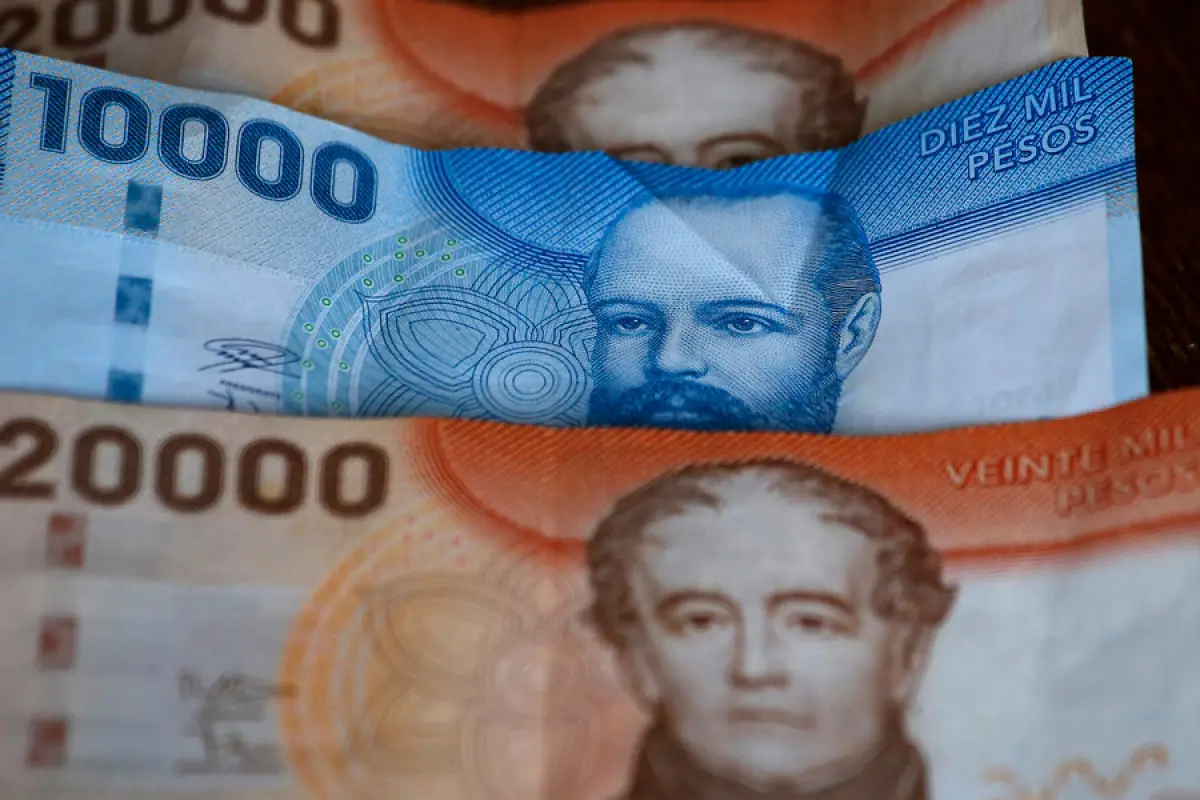 Dinero, Aton