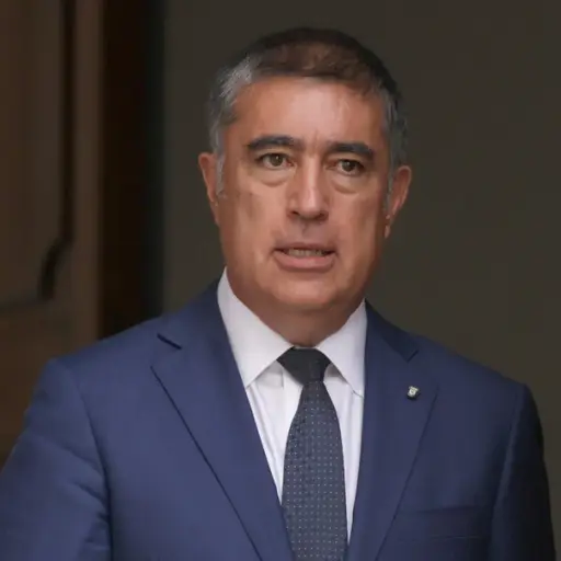 Mario Desbordes ,Aton